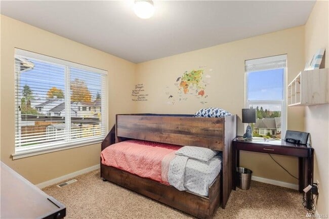 Building Photo - 4 bedroom in Renton WA 98058