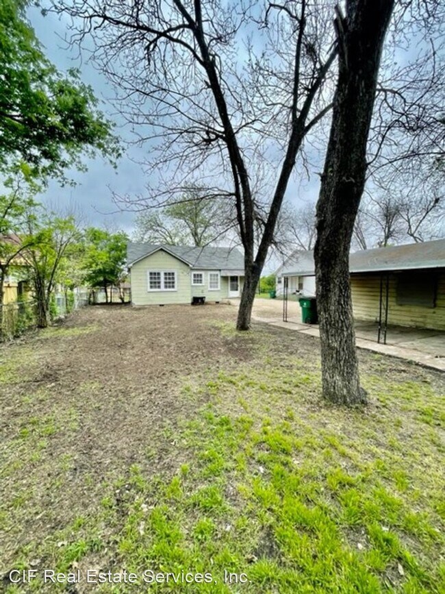 Building Photo - 2 br, 1 bath House - 3920 Beverly Dr