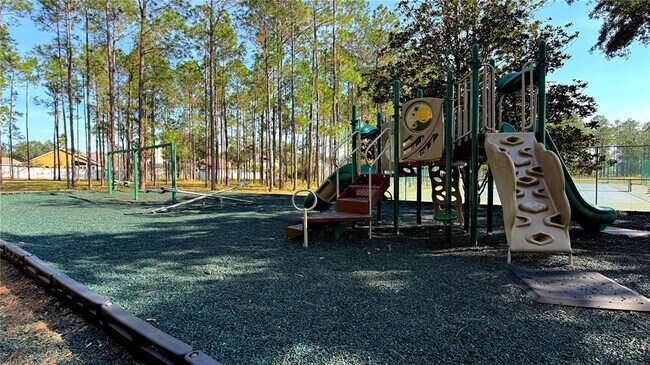 Building Photo - 1131 N Hampton Dr