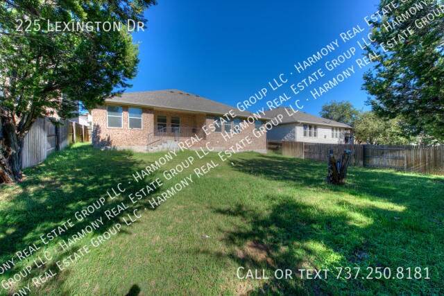 Building Photo - 225 Lexington Dr
