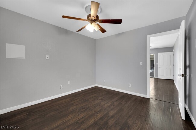 Building Photo - 7595 W Camero Ave