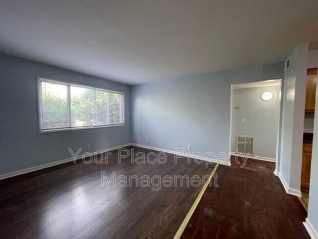 Building Photo - 111 Harbor Dr