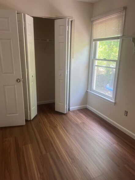 Building Photo - 705 Wagons Way