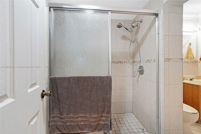 Building Photo - 1054 SW 124th Ct
