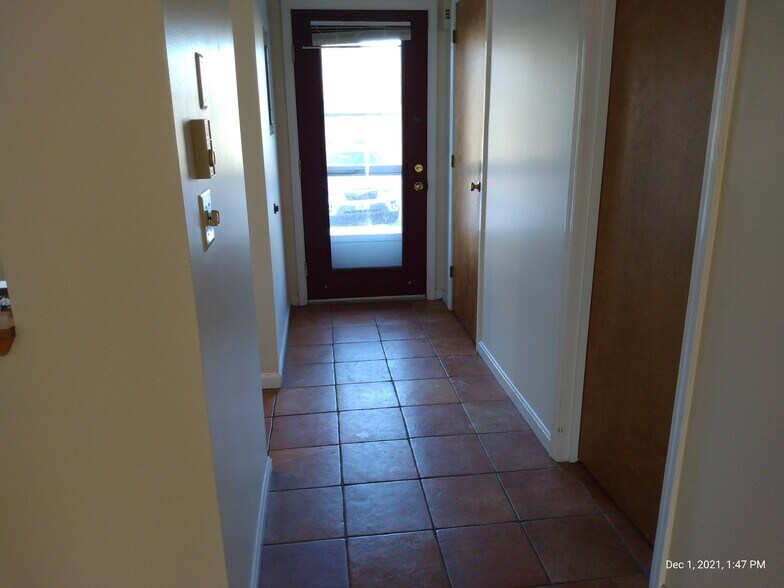 Building Photo - 29 Overlook Dr