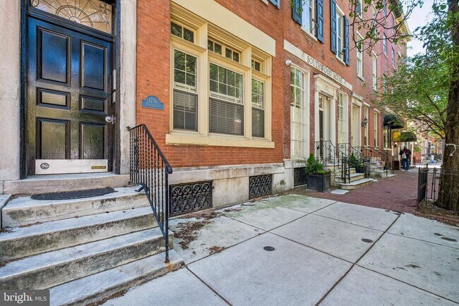 Building Photo - 1730 Pine St