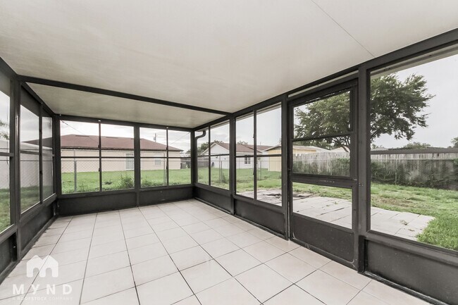 Building Photo - 530 Delido Way