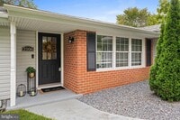 Building Photo - 2106 Dennis Rd