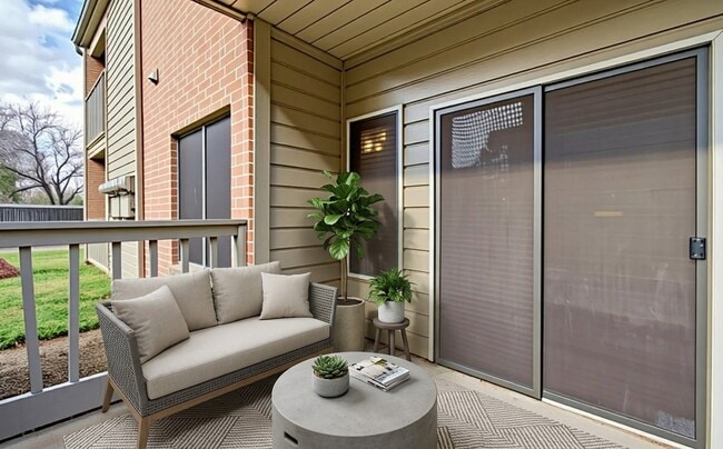 Building Photo - 2023 Gentryside Dr