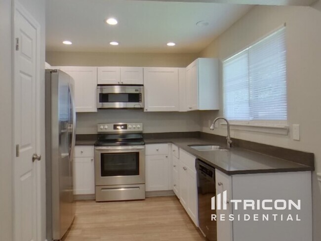 Building Photo - 10219 Atchinson Dr