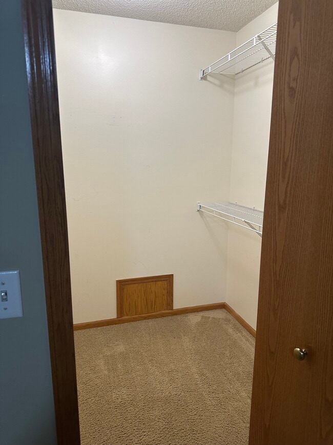 Building Photo - 8466 Kimball Dr