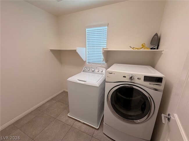 Building Photo - 7852 Pyramid Peak St