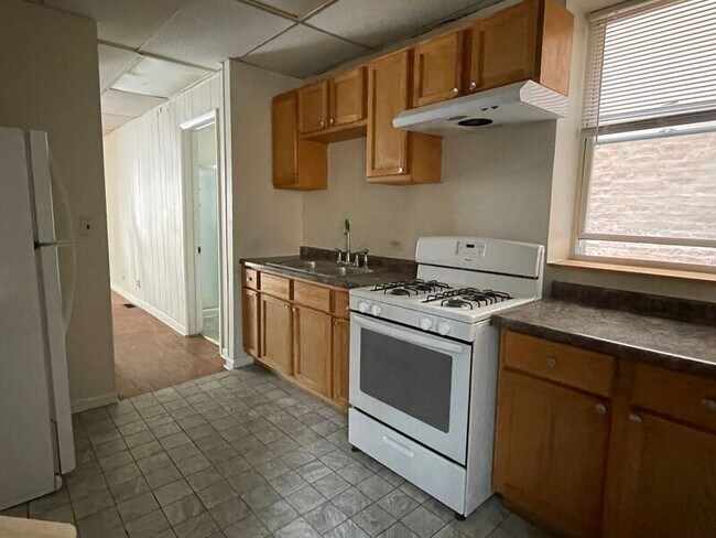 Primary Photo - 4503 W Armitage Ave