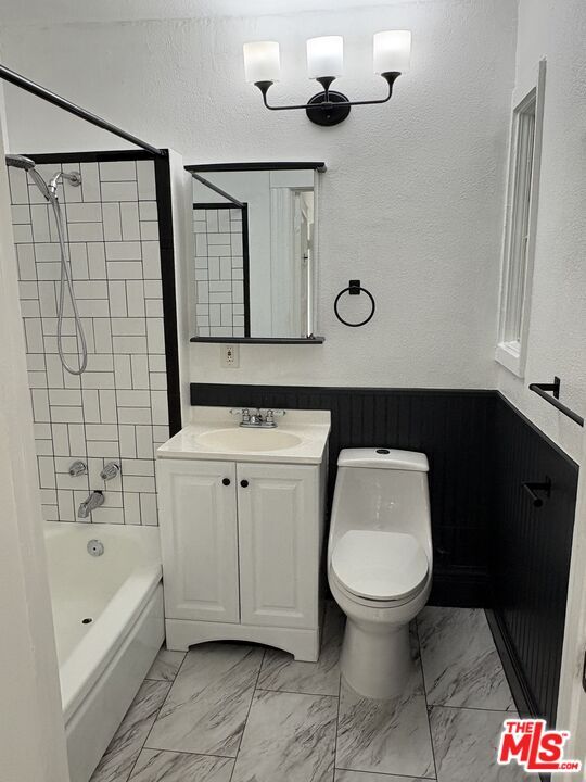 Building Photo - 3624 Arlington Ave