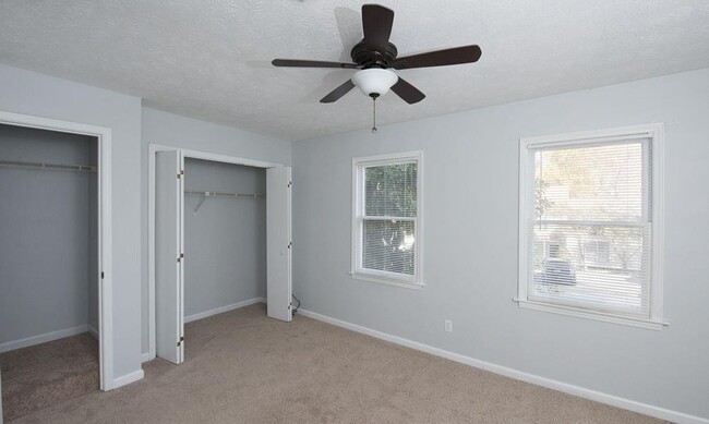 Building Photo - 542 Stratford Green