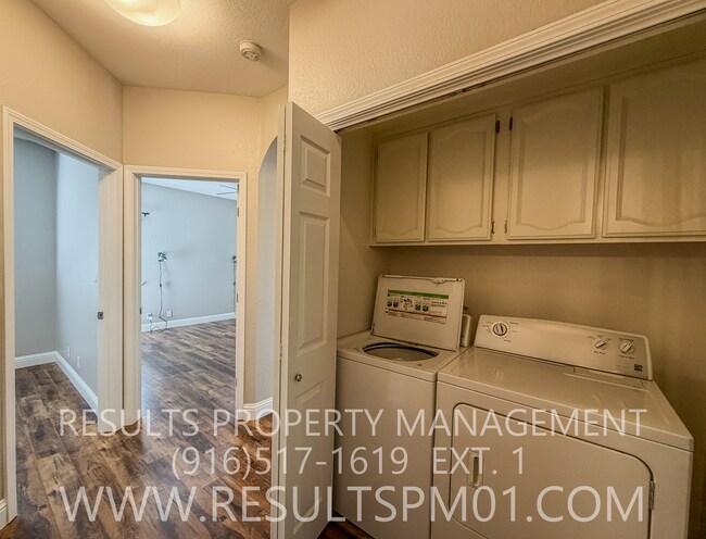 Building Photo - Beautifully updated 3 Bedroom Rocklin home.