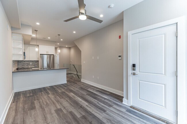 Building Photo - 1609 Ogden St