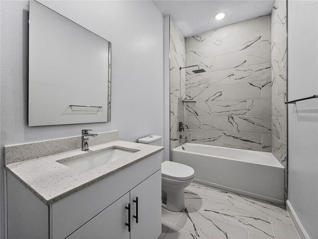 Building Photo - 367 Famagusta Dr