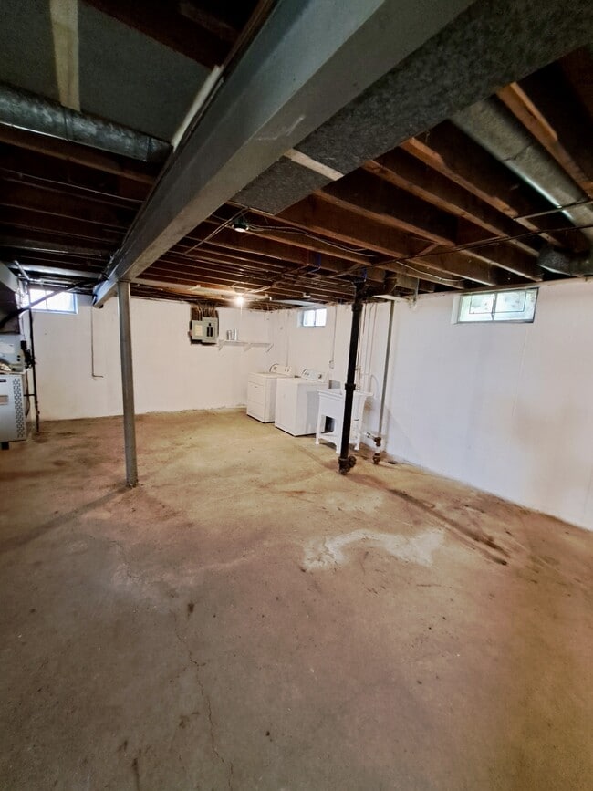 Building Photo - 4607 Channing Ln