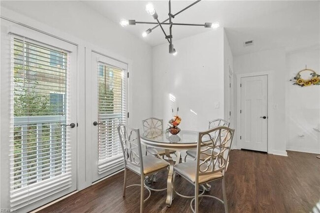 Building Photo - 7922 Shore Dr