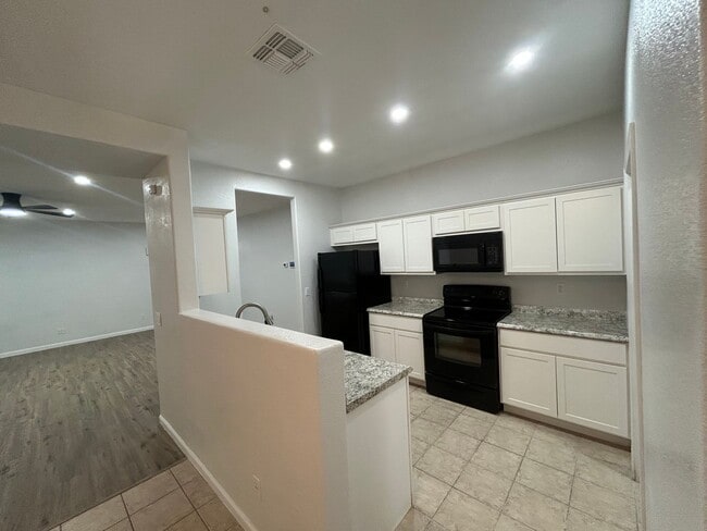 Building Photo - Free November Rent! Beautiful Home in Johnson Ranch! Fully Renovated! Waived Application fee!