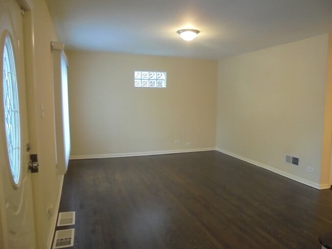 Building Photo - 7353 W 56th St