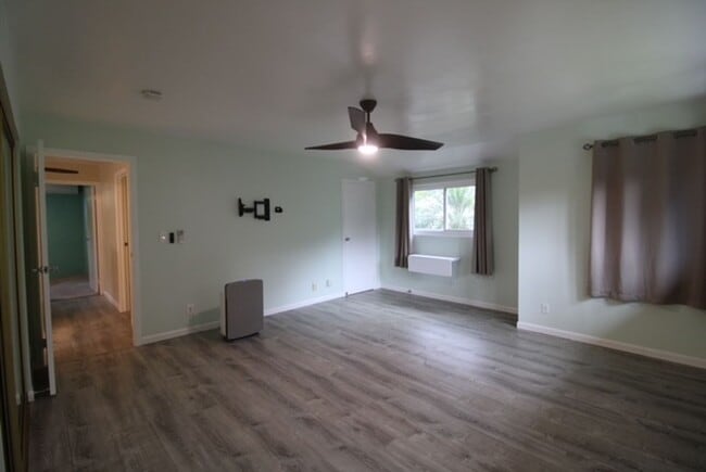 Building Photo - Beautiful 3 Bedroom 2.5 Bath house in Gate...