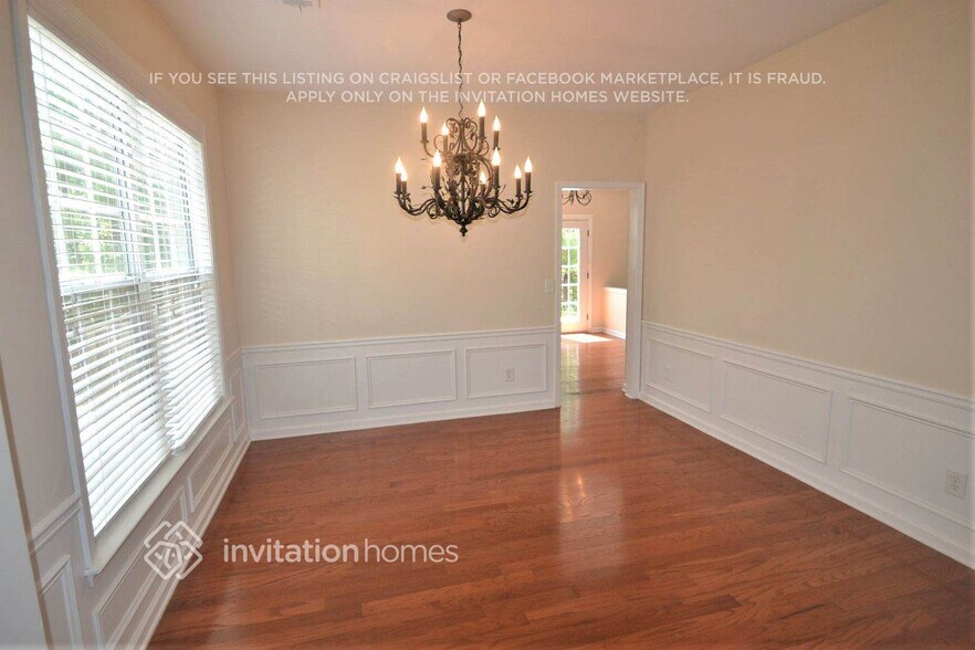 Building Photo - 544 Watercress Dr