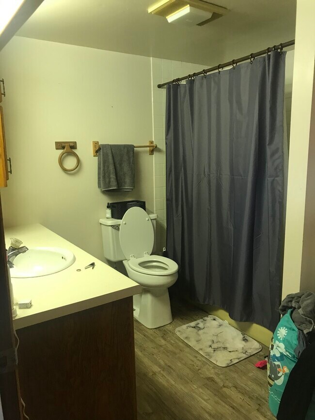 Building Photo - White Duplex