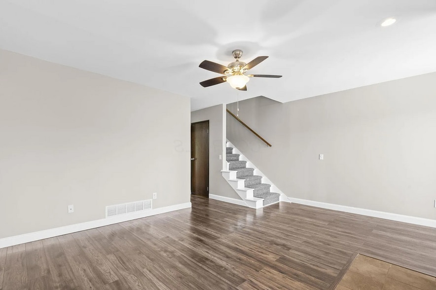 Living room - 3480 Ostrander Rd