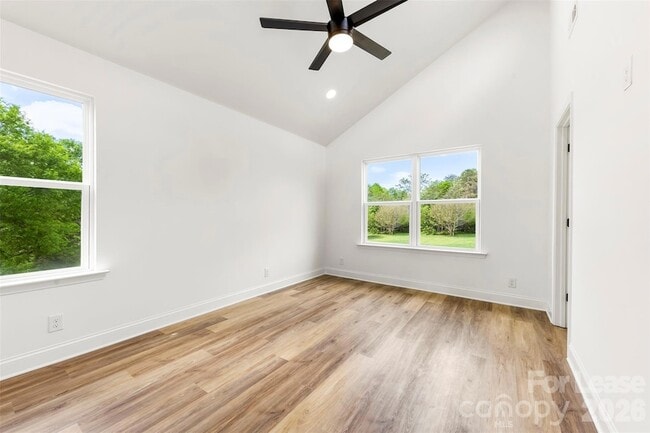 Building Photo - 2043 Green Oak Dr