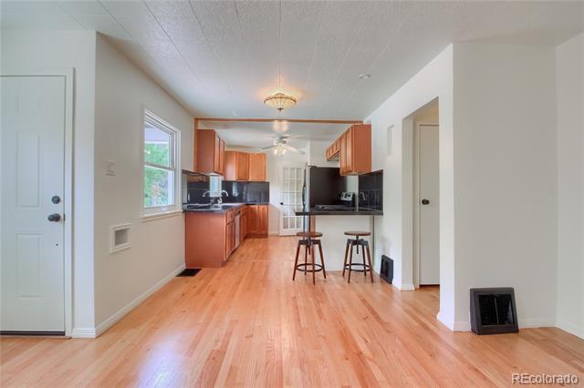 Building Photo - 1479 S Steele St