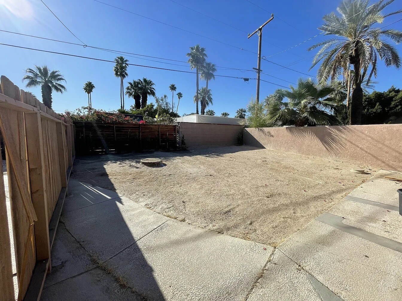 Building Photo - 44510 San Carlos Ave