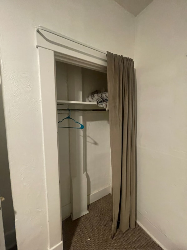 Building Photo - 326 Main St