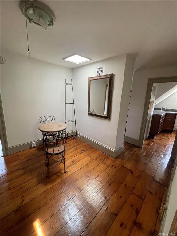 Building Photo - 26 High St