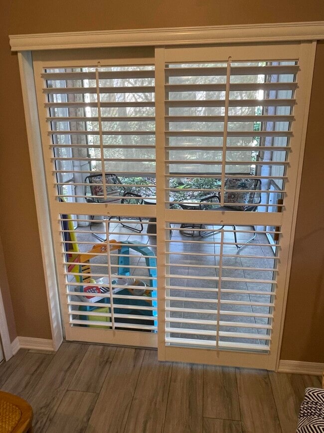 Building Photo - 10067 Perfect Dr