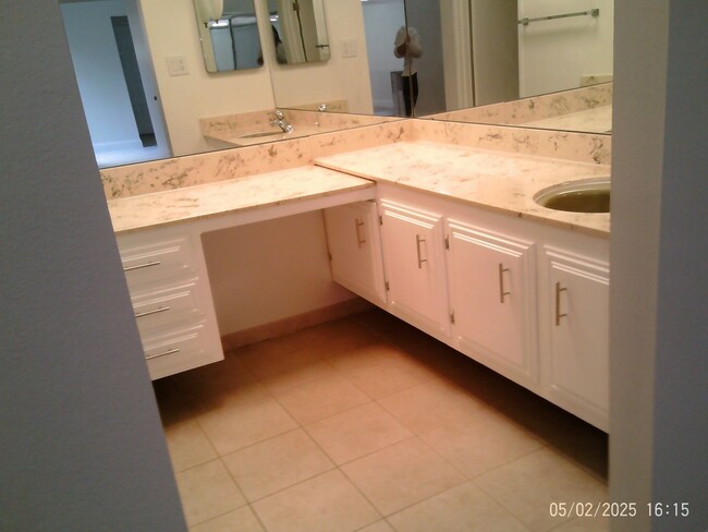 Building Photo - 3200 El Encanto Ct