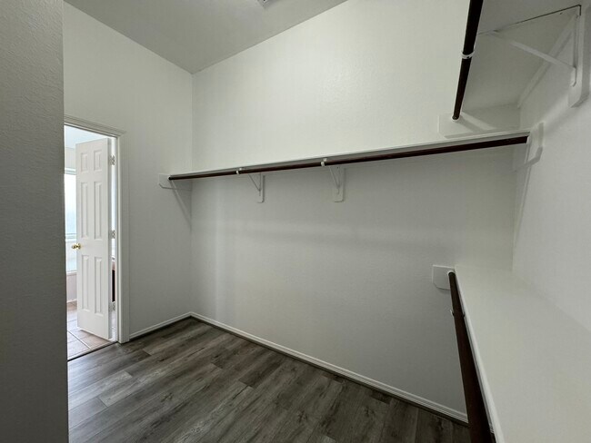 Building Photo - 13196 Miller Ln