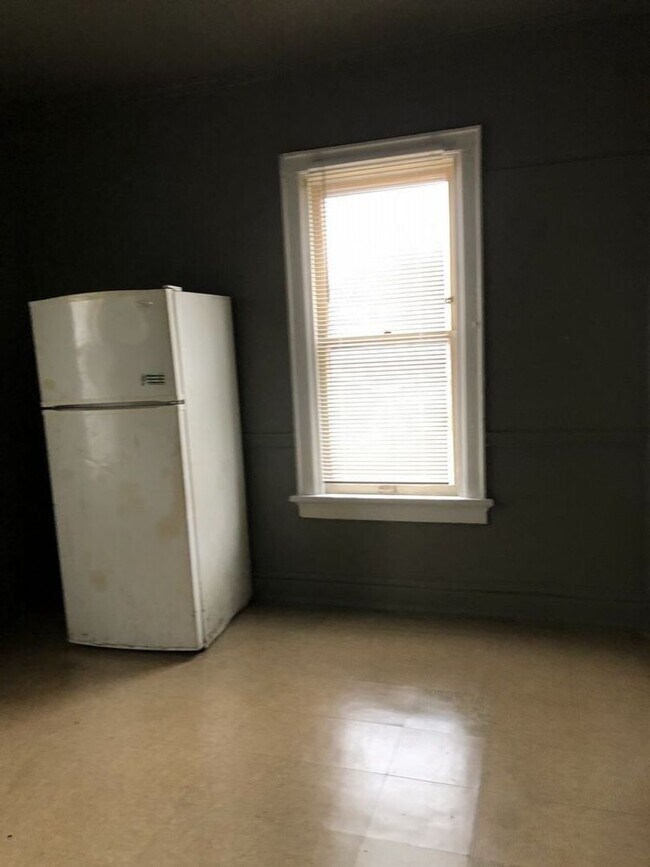 Building Photo - 1938N26thY