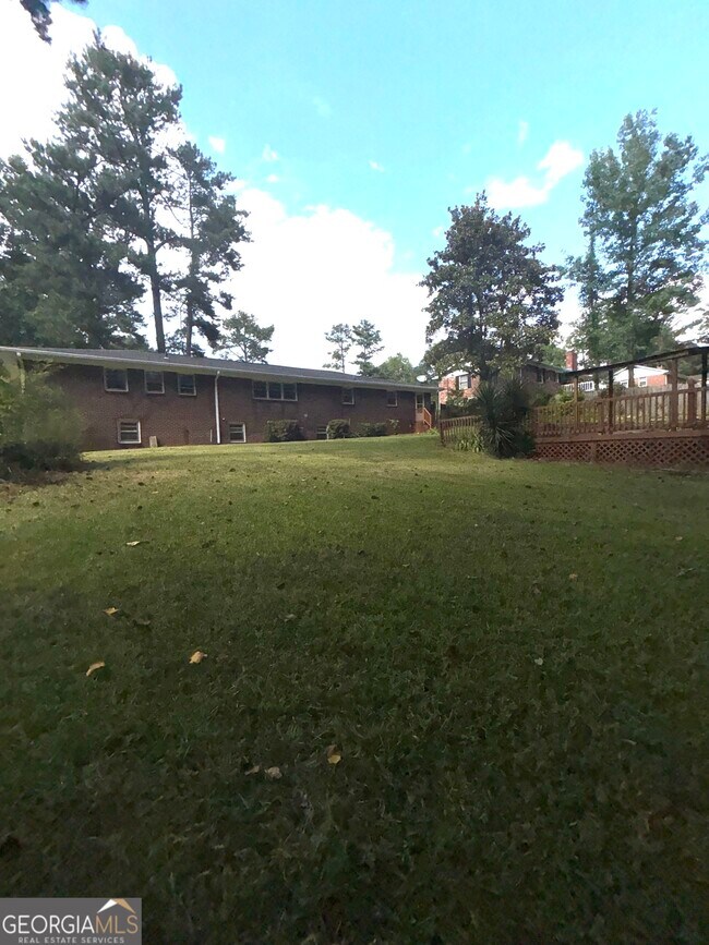 Building Photo - 1255 Angelia Dr SW