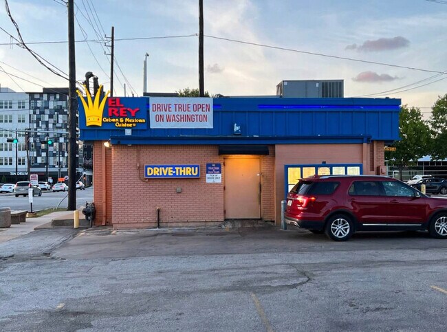 Building Photo - 1111 Shepherd Dr