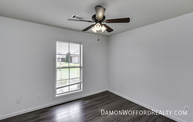 Building Photo - 107 Emery Drive