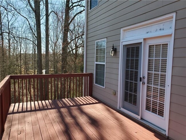 Building Photo - 11025 Brunson Dr