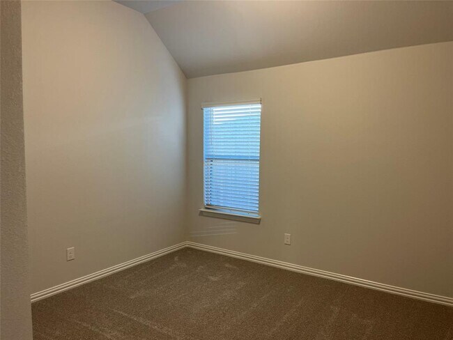 Building Photo - 244 Rubber Tree Wy