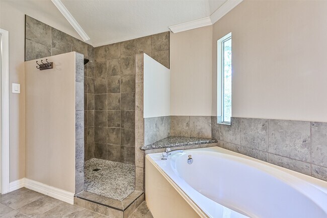 Building Photo - 2714 Safe Harbor Cir