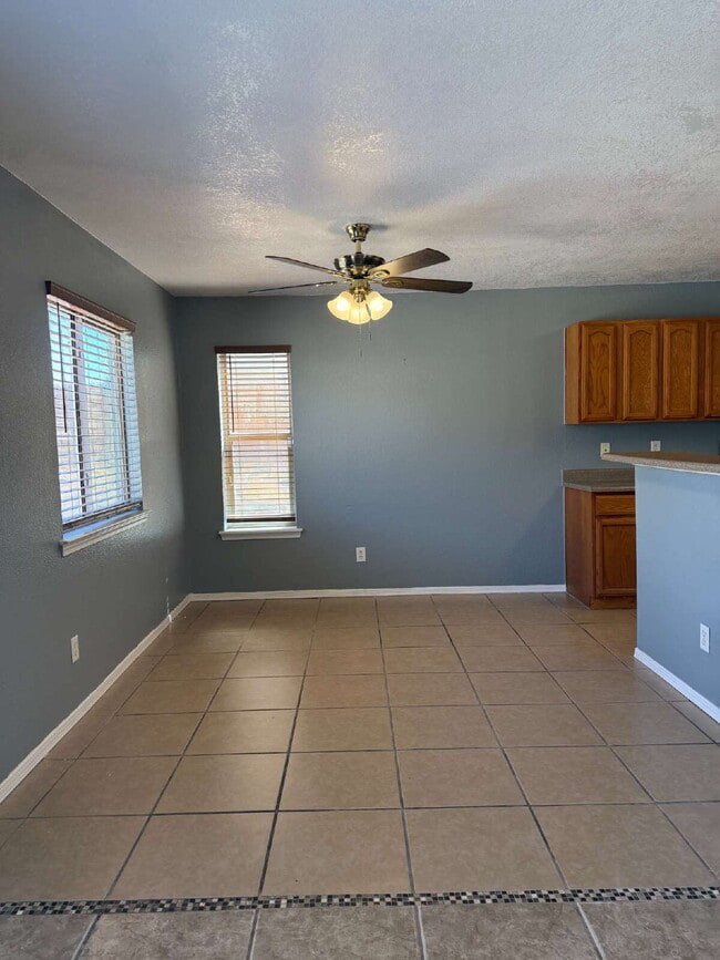 Building Photo - 14157 Tierra Delfin Dr