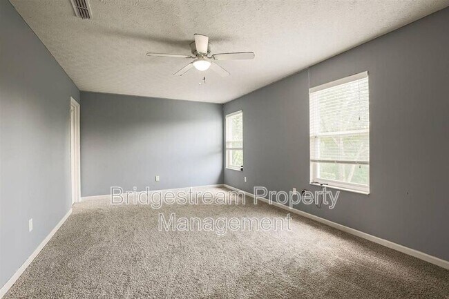 Building Photo - 1875 Prairie Clover Dr