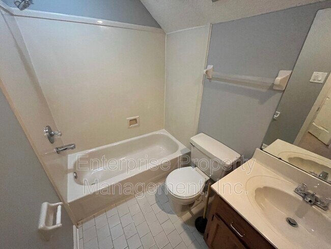 Building Photo - 3061 Ultragreen Ln