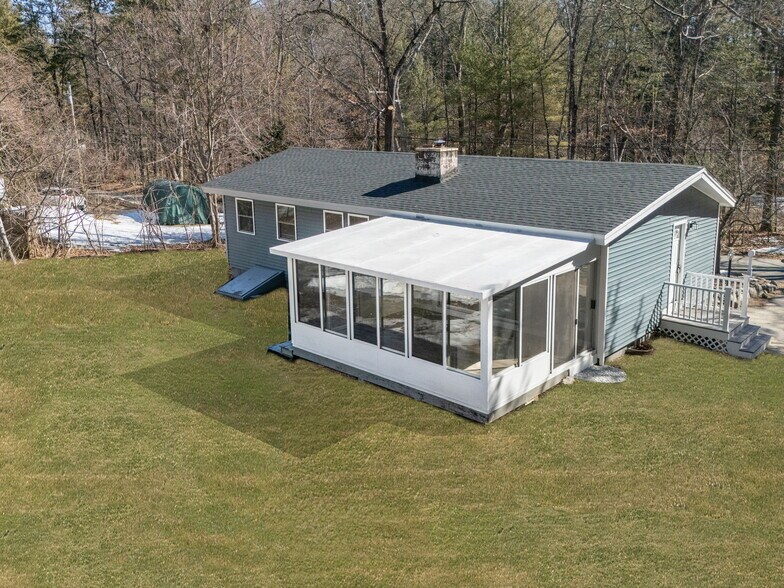Building Photo - 62 Crooked Spring Rd