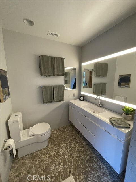 Building Photo - 167 N Ventura Ave